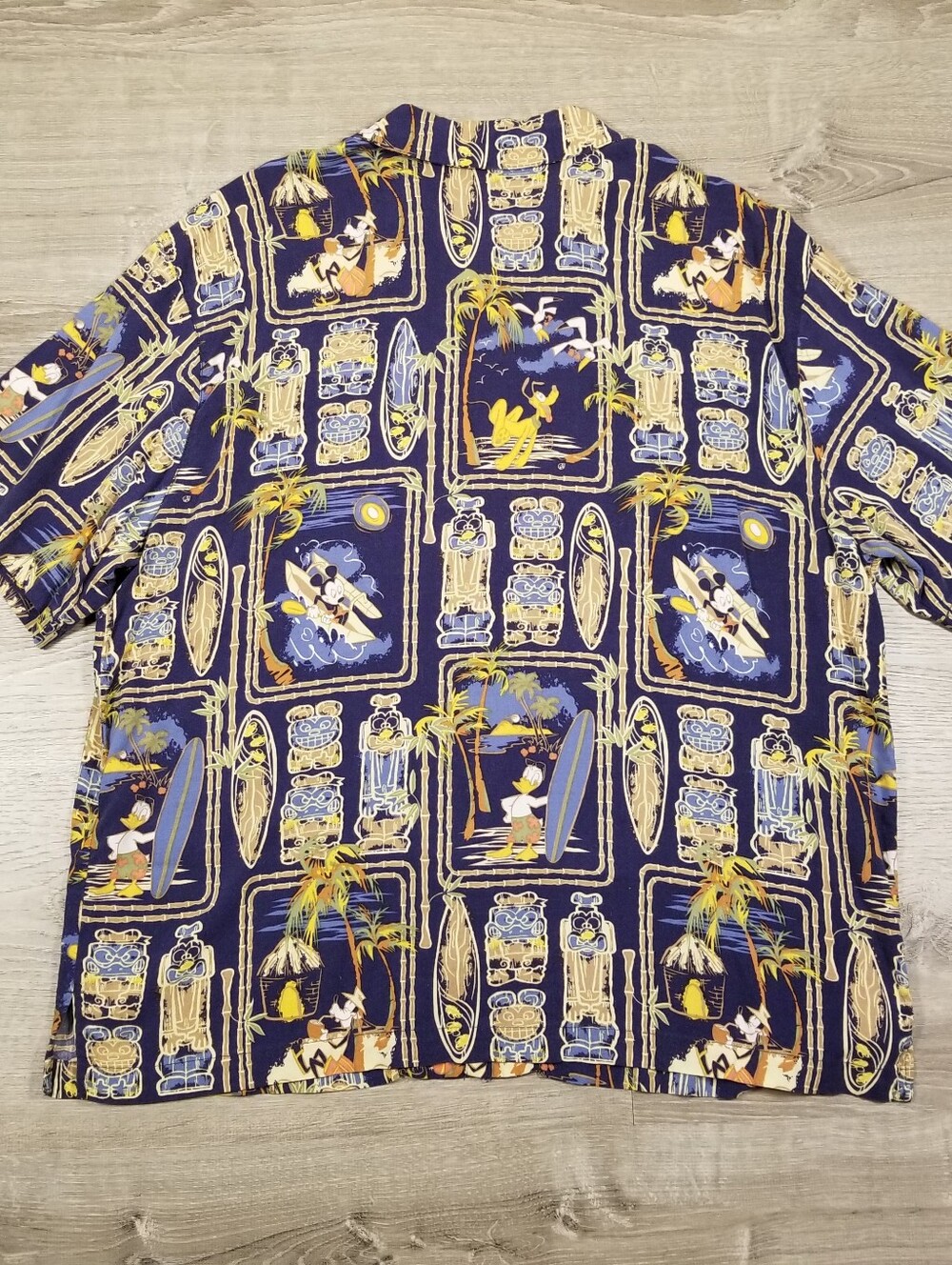 Disney Hawaiian Character Button Up Shirt Short Sleeve Tropical Tiki Mens XL - Picture 4 of 6